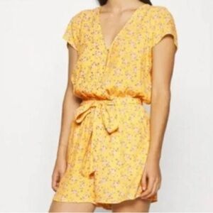 American Eagle Women S Yellow Floral Boho Tie Open Back Belted Wrap Romper NWT